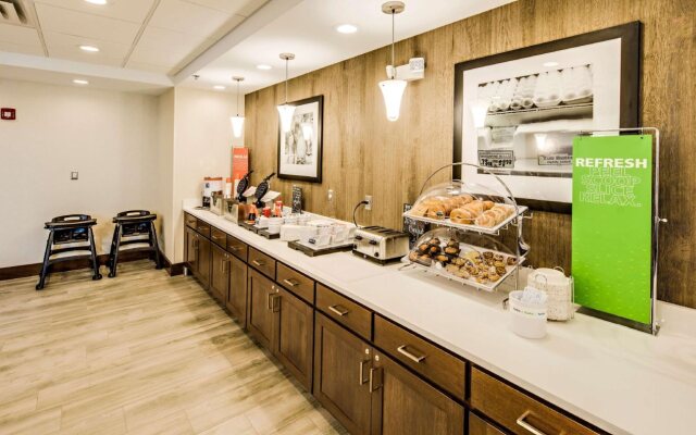 Hampton Inn & Suites Ashland