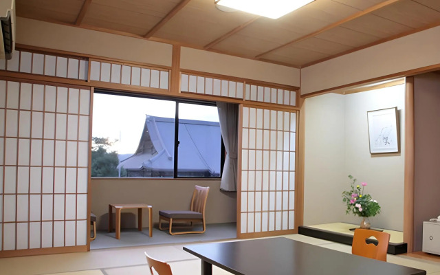 Izumiya Ryokan