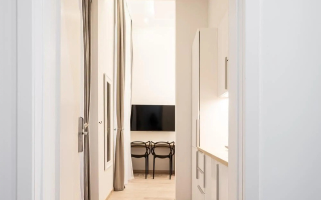 D20- Boutique Apartments, Best Location, by BQA