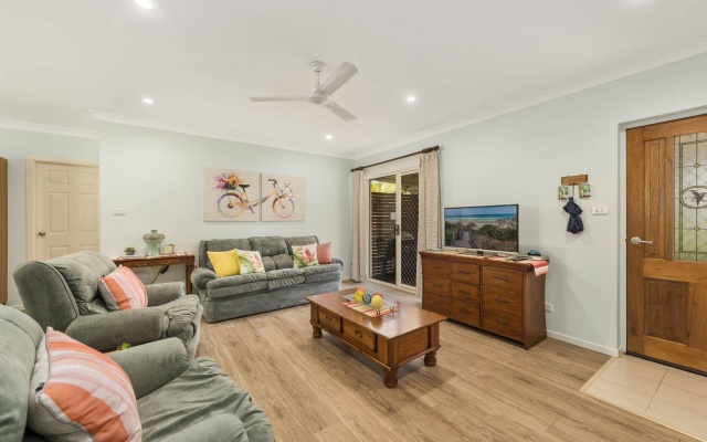 Alarks Nest Bed and Breakfast – Guest Rooms – Bonville
