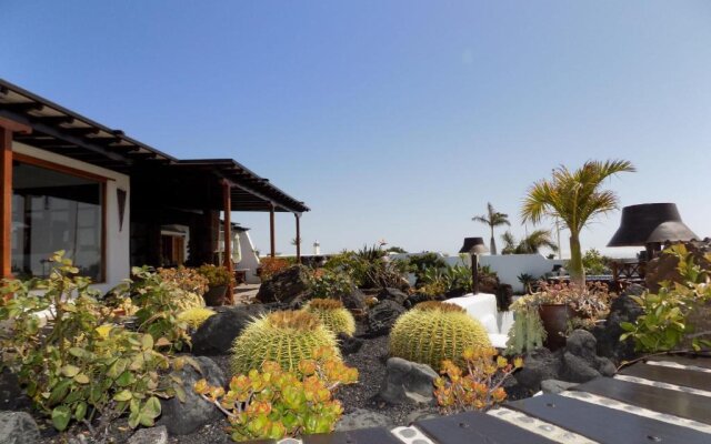 Finca Paraíso - Finest Villa with incredible views over Puerto del Carmen