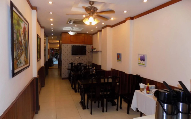 Hanoi Golden Charm Hotel