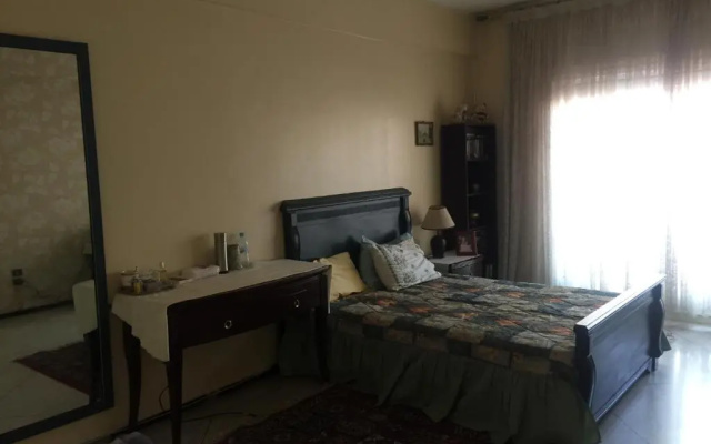 Room-property Located in a Quiet Area cl