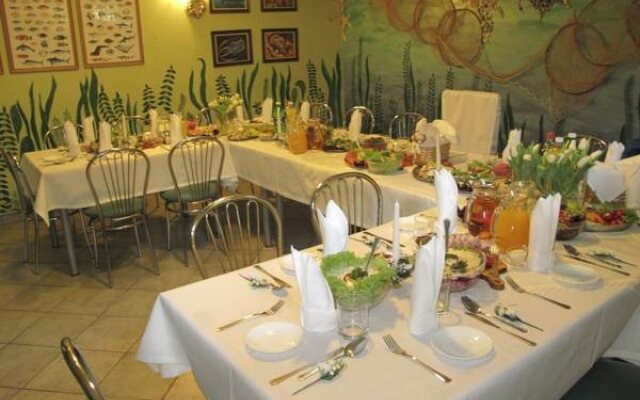 Korona Hotelik