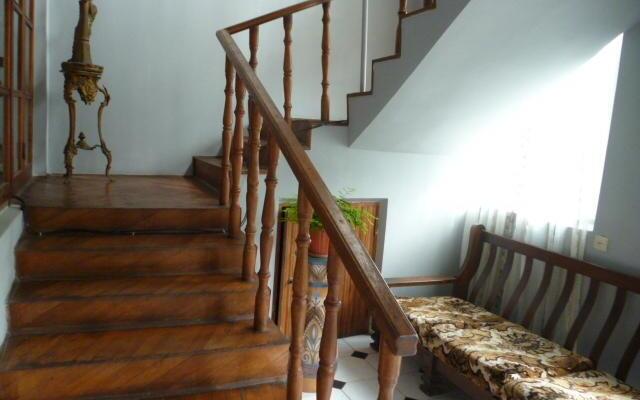 Irakli Guest House