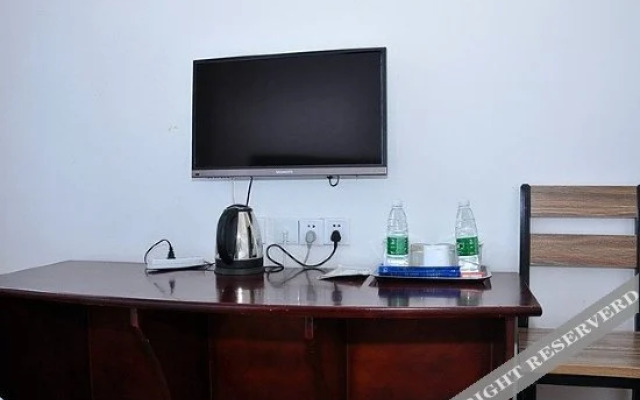 Heyue Hotel (Railway Station of Changsha)