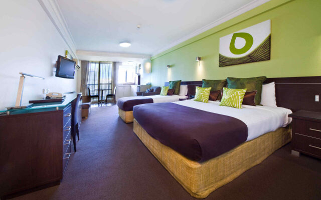 Hyde Park Inn Hotel