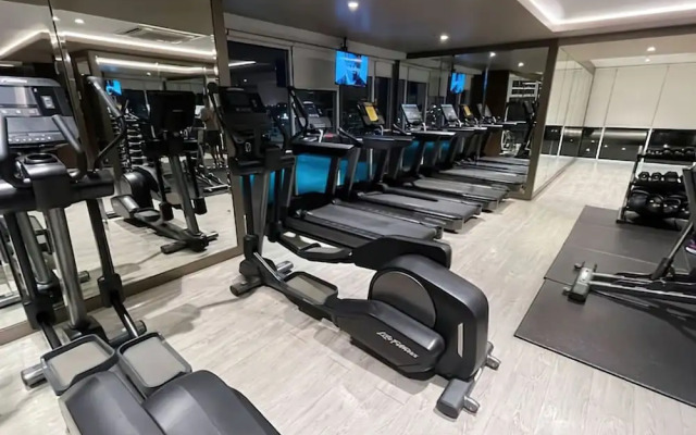 Sedayu City Suites - Free Gym Pool