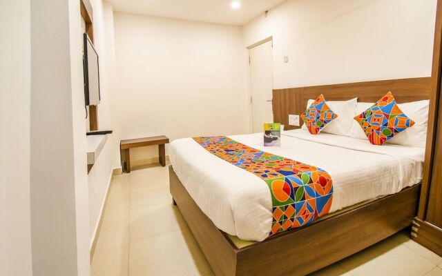 FabHotel Delma Porur