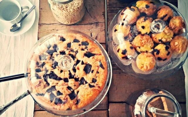 CasaVostra - Ambience Suites