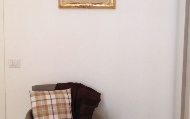 The Golden House Florence Suite