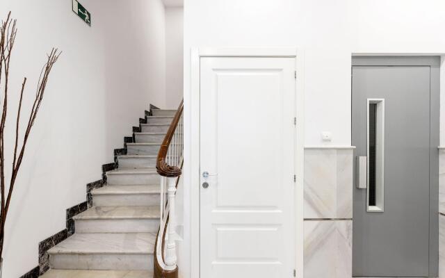 Genteel Home Marin Garcia V