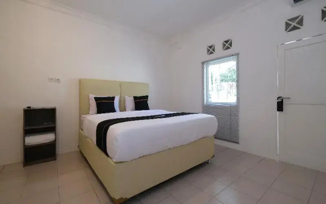 Dewi Residence 1