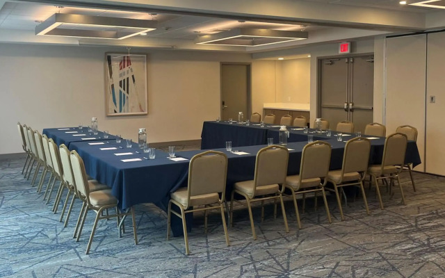 Holiday Inn Express & Suites Huntsville by IHG