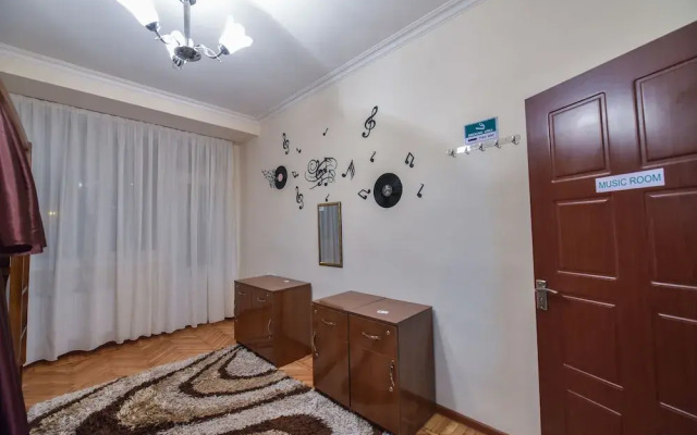 Friendship Hostel & Tours 2