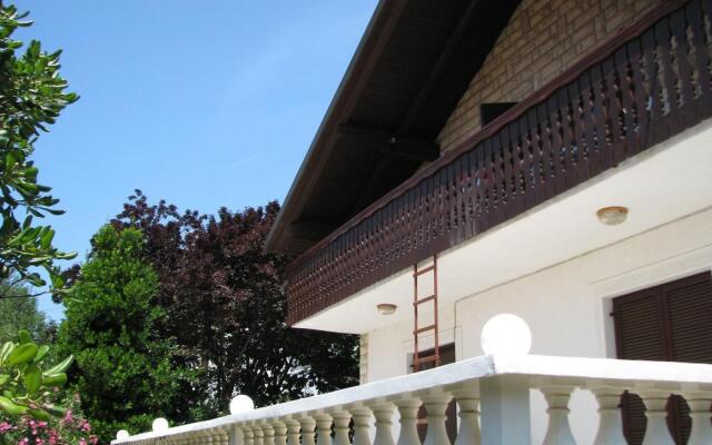 Apartment Mir