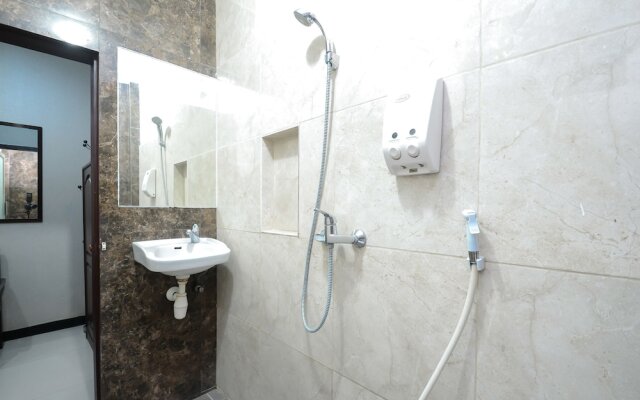 Airy Ahmad Yani Ketintang Baru Dua 12 Surabaya