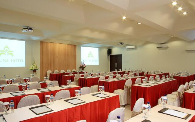 Maesa Hotel