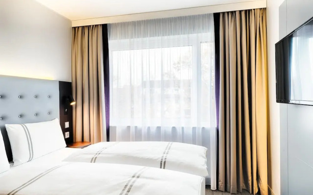 Отель Premier Inn Koeln City Centre