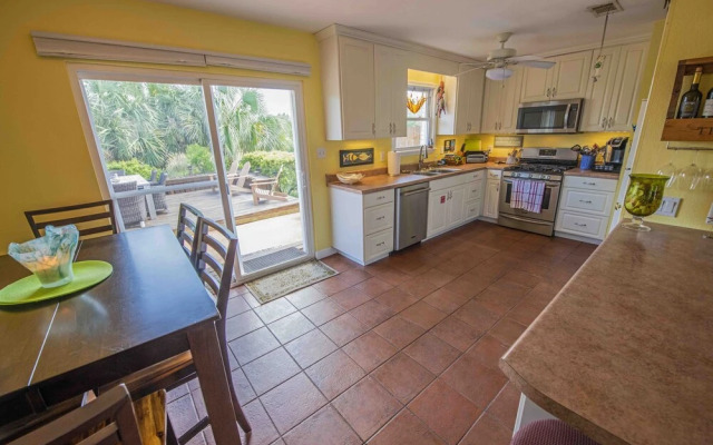 1006 PANFERIO DRIVE - Three Bedroom House