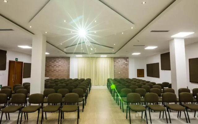 Hotel Parque Del Sol