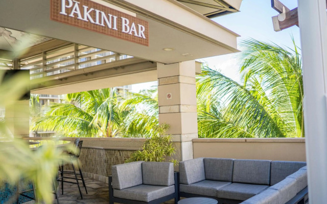 Embassy Suites by Hilton Waikiki Beach Walk