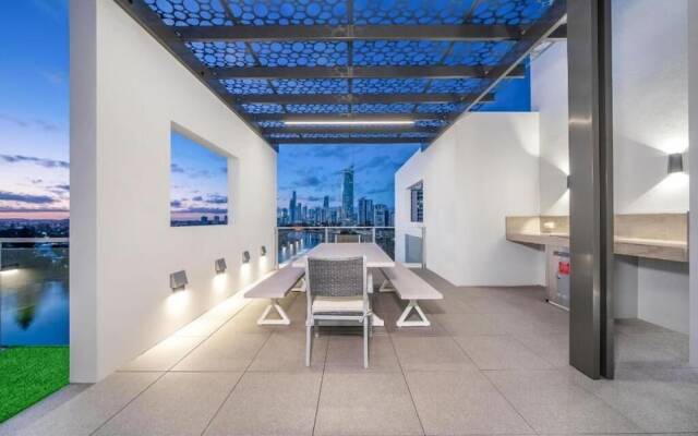 Serenity Surfers Paradise