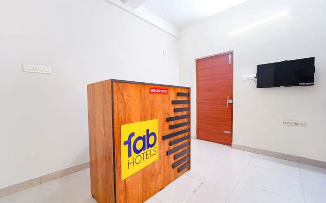 Fabhotel Crosscut