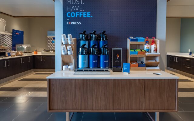Holiday Inn Express & Suites Saskatoon East - University by IHG
