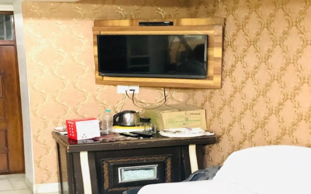 Hotel Decent