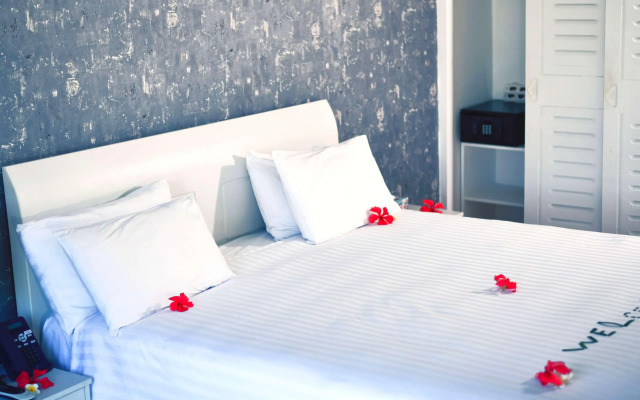 Itsandra Beach Hotel & Resort