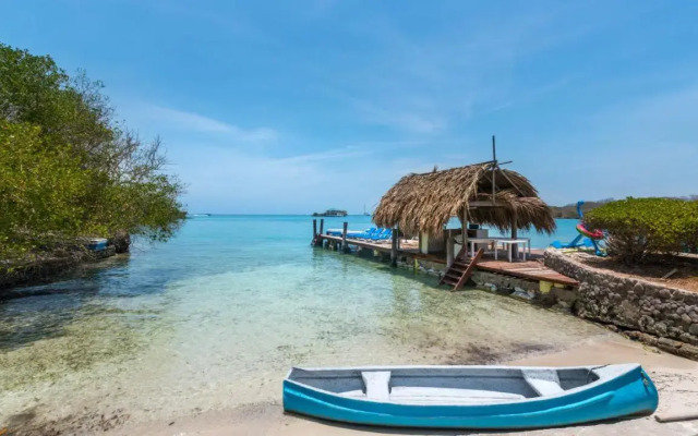 Hotel Coralina Island