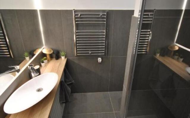 Krane Apartments Sas