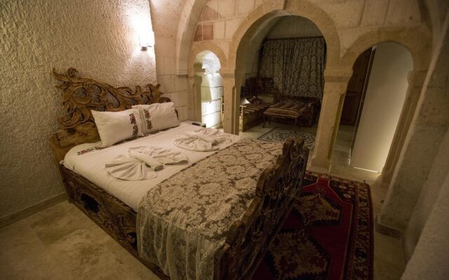 Spelunca Cave Hotel