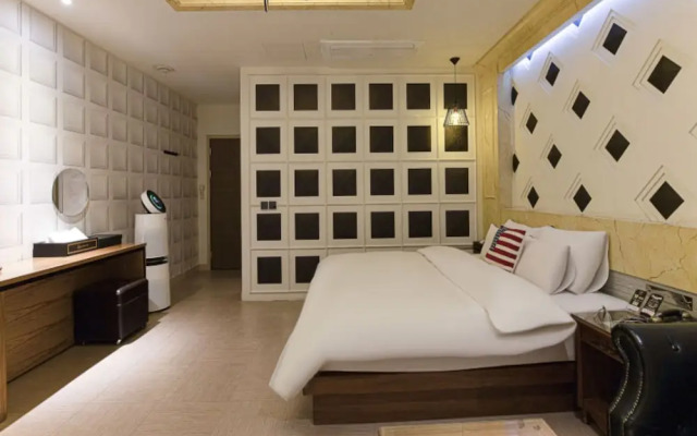 3S Hotel Dongtan - Business