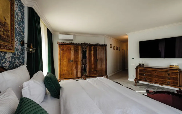Ateneea Luxury Rooms