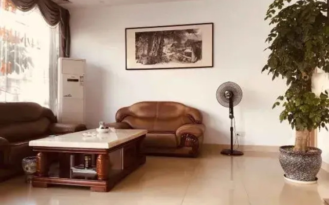 Xinyue Business Hotel