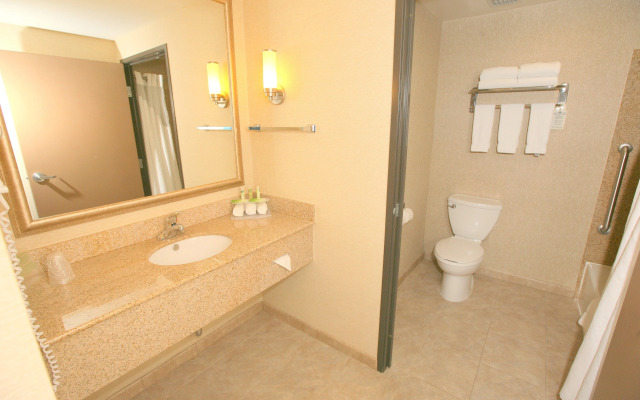 Holiday Inn Express San Diego South - Chula Vista by IHG