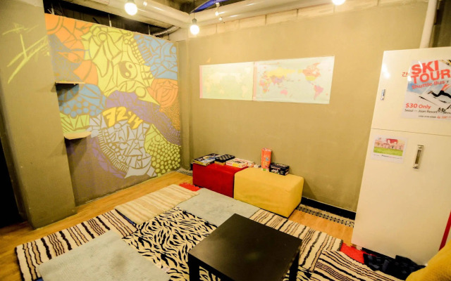 Kimchee Sinchon Guesthouse