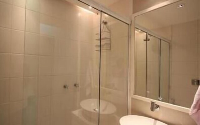 GoHouse Djalma 401 A