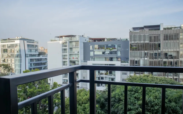 w Amazing 2BR w Balcony in San Isidro