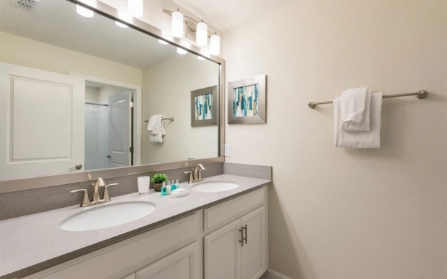 4BR 3BA ChampionsGate  Townhome