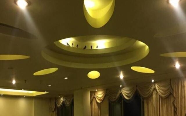 Yading Shanhui Holiday Hotel - Huizhou