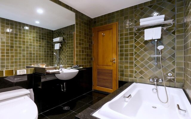 Grande Centre Point Ploenchit Hotel