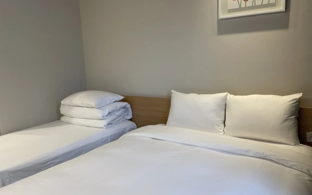 Grand City Hotel Changwon