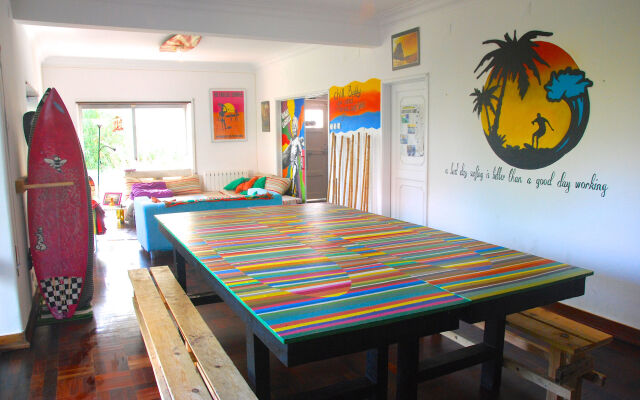 Carcavelos Surf Hostel