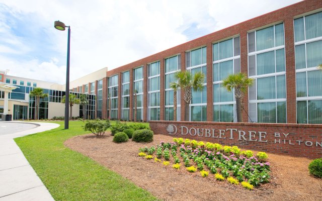 DoubleTree by Hilton Hotel & Suites Charleston Airport