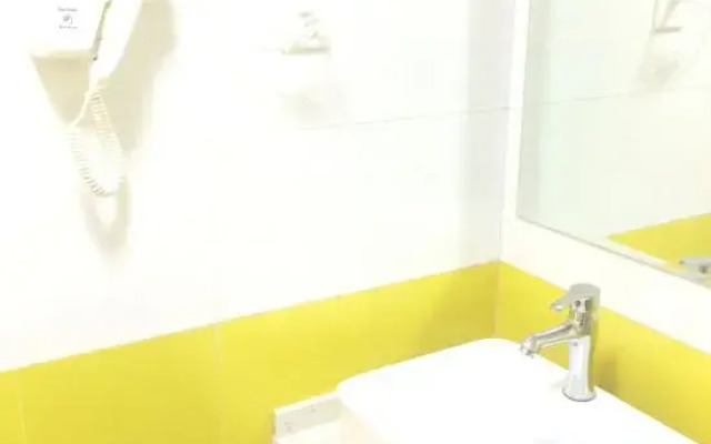 7Days Inn Chain Hotel (Chongqing Bund International)
