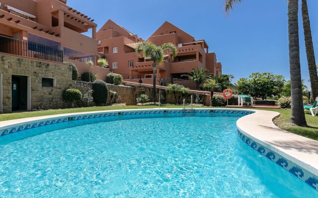 Elviria Marbella Luxury Penthouse Two Rooms PARKING and Golf