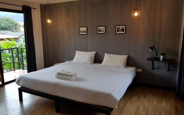 Hi Karon Beach Hotel